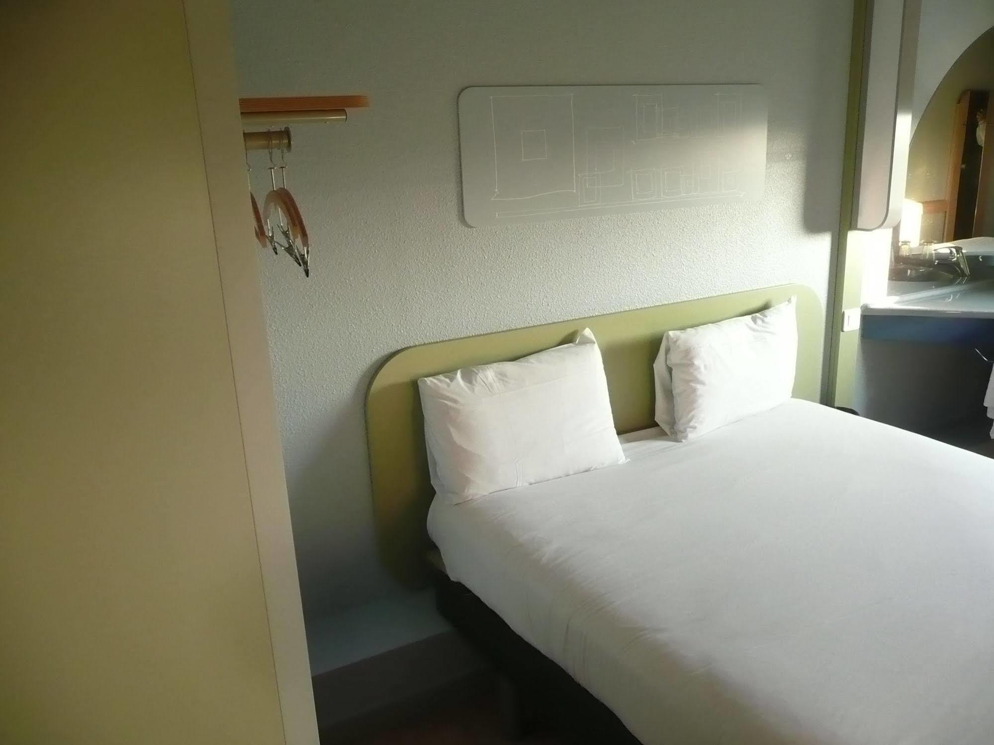 ibis budget Lyon Villeurbanne Eksteriør billede